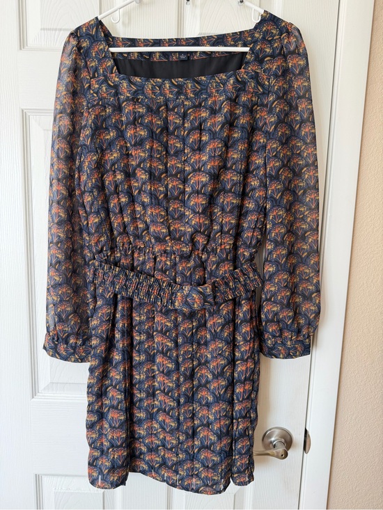 Banana Republic Dresses & Skirts - Banana Republic Navy Floral Long Sleeve Dress with Orange Accents